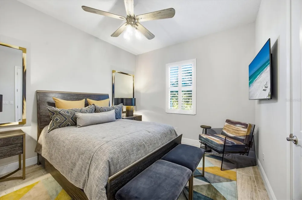 3467 COMPOUND COURT Sarasota, FL 34240