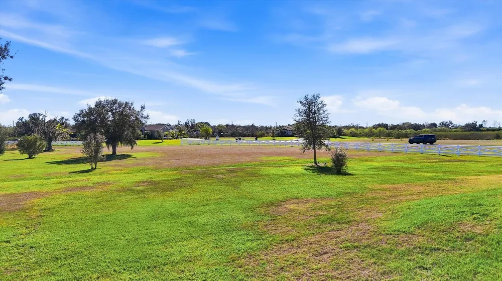 3467 COMPOUND COURT Sarasota, FL 34240