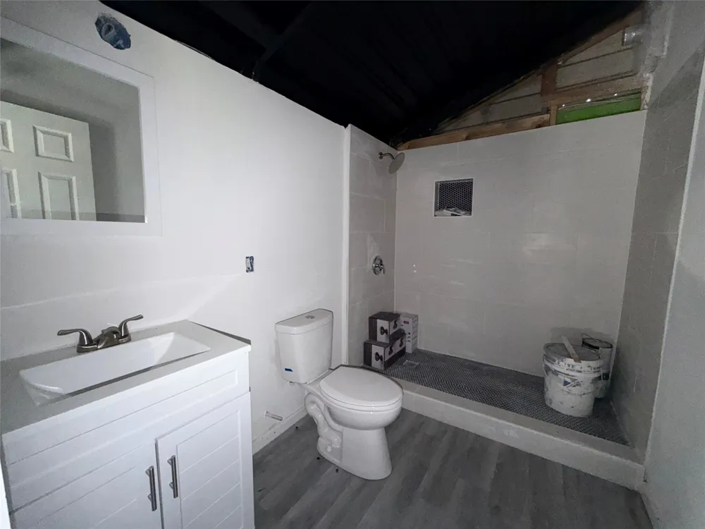 17702 Sandy Lane Jonestown, TX 78645