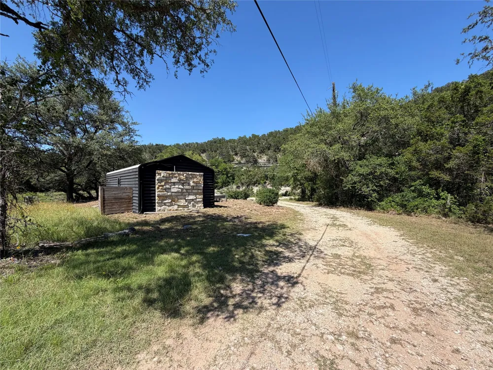 17702 Sandy Lane Jonestown, TX 78645