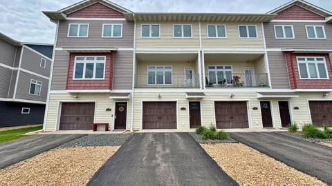 2157 Rolling Green Lane
