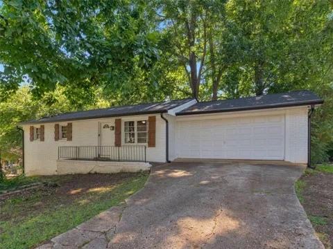 3790 Sweetbriar Circle