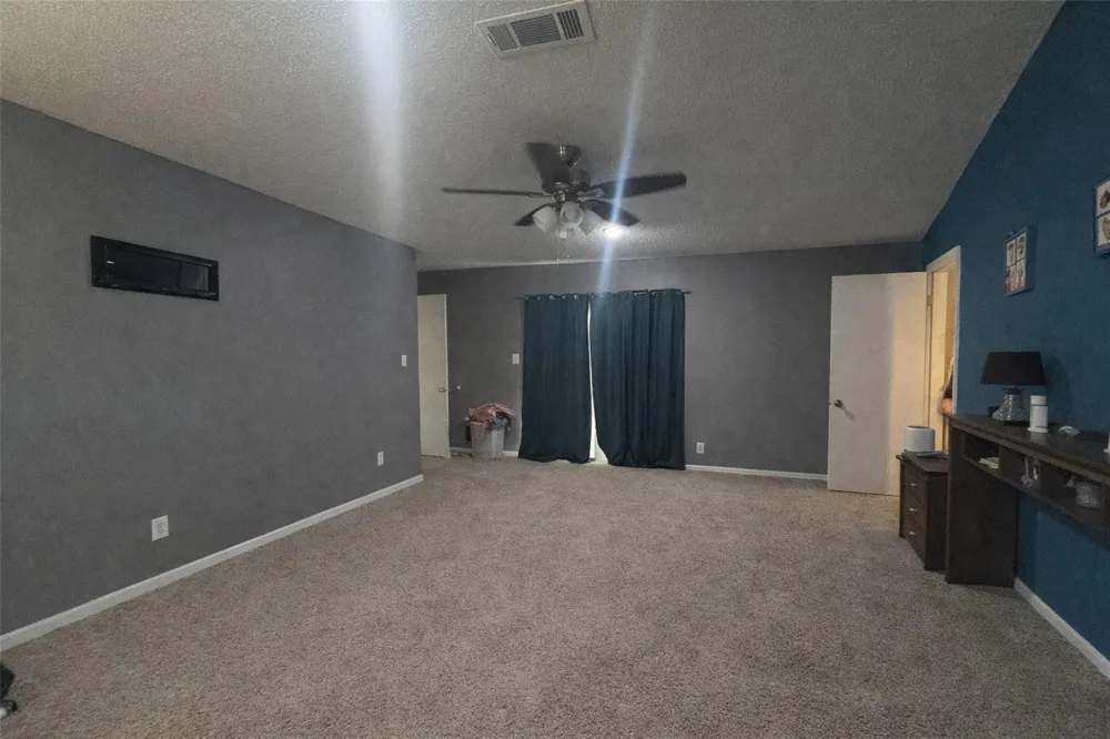 7490 Highway 146 Liberty, TX 77575