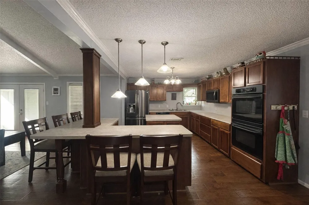 7490 Highway 146 Liberty, TX 77575
