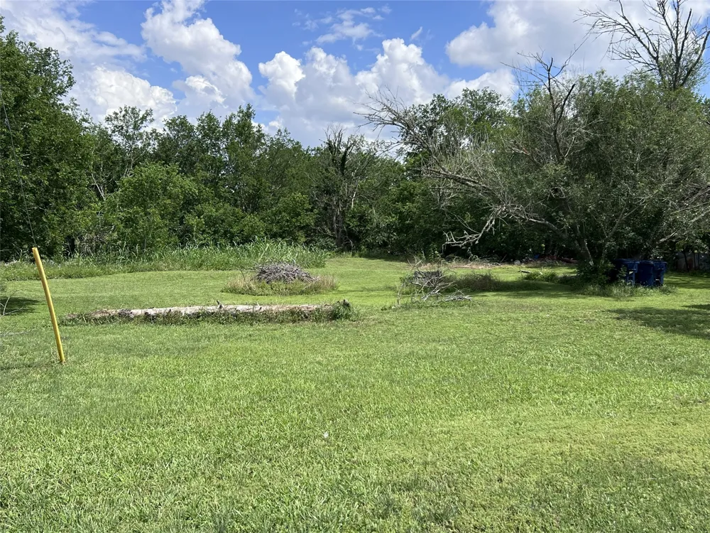 10001 Peterson Road Del Valle, TX 78617