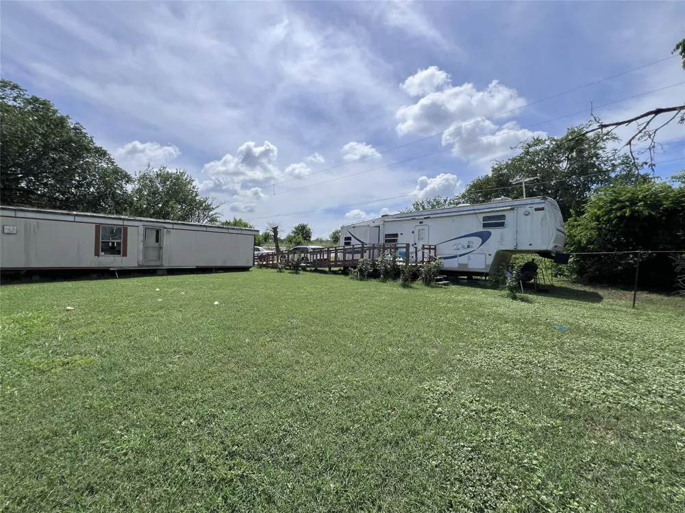 10001 Peterson Road Del Valle, TX 78617