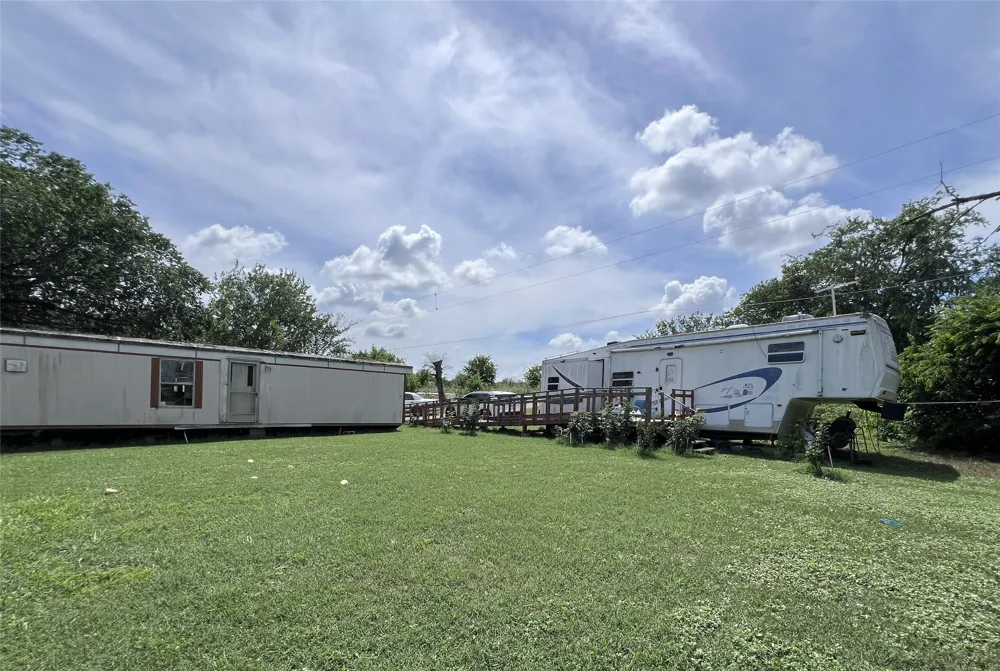 10001 Peterson Road Del Valle, TX 78617