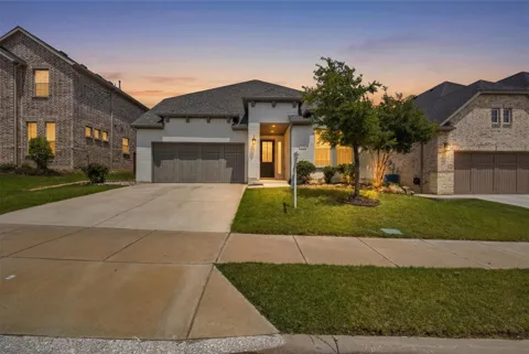 201 Savannah Lane