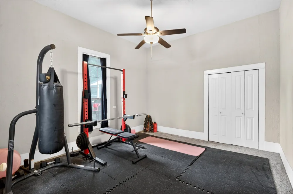 107 S Washington Street Cleburne, TX 76031
