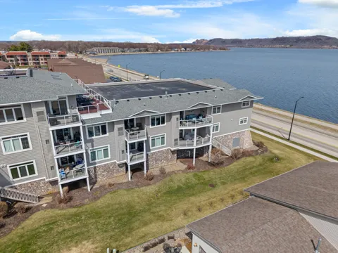 1215 Lakeshore Drive #205