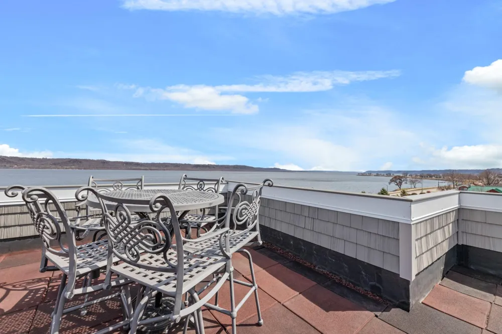 1215 Lakeshore Drive #205 Lake City, MN 55041