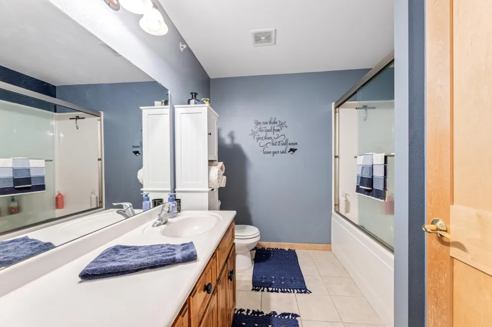 1215 Lakeshore Drive #205 Lake City, MN 55041
