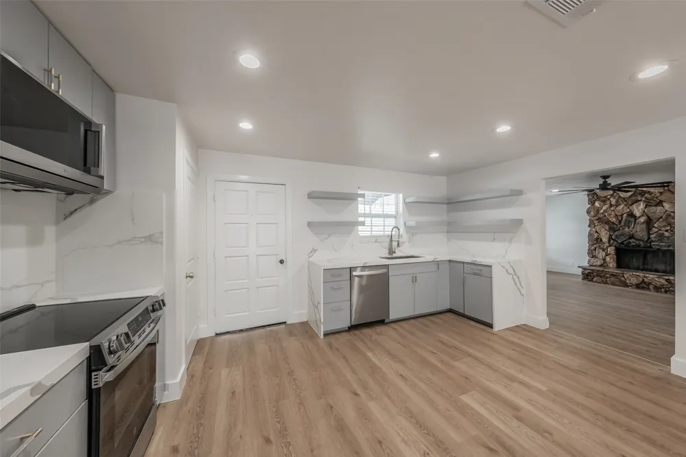 6532 Moonglow Lane Watauga, TX 76148