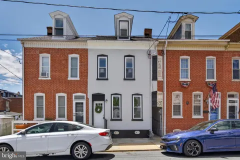 118 8TH STREET