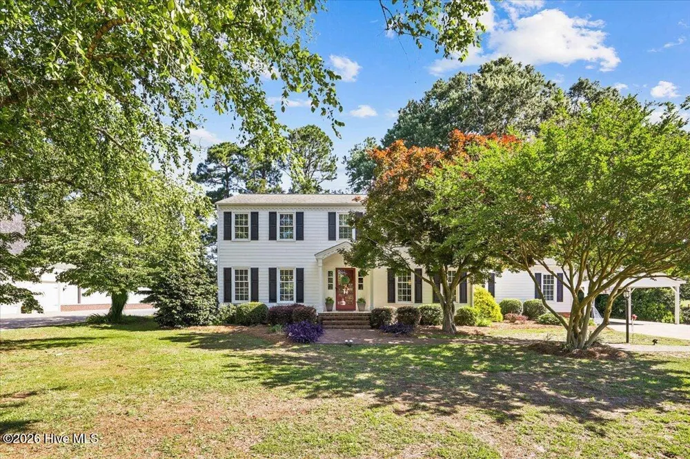 206 Ramblewood Drive Mount Olive, NC 28365
