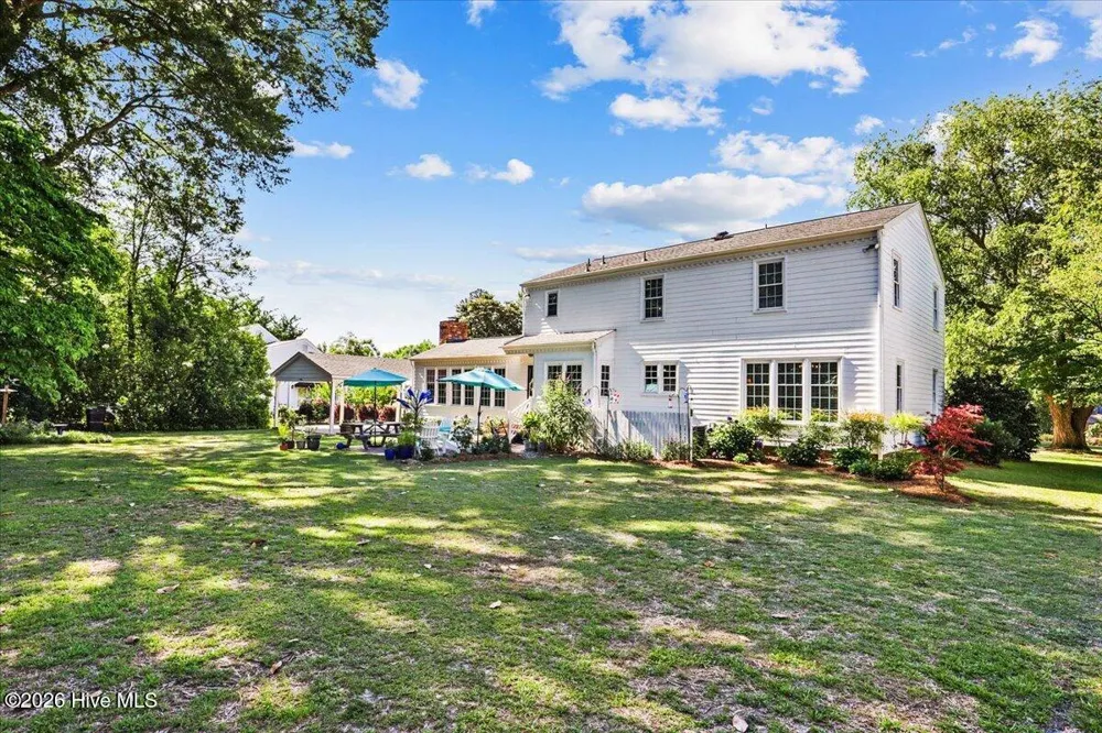 206 Ramblewood Drive Mount Olive, NC 28365