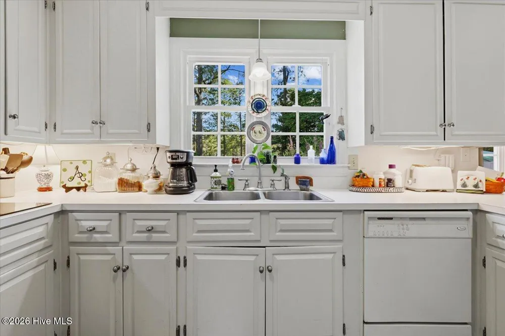206 Ramblewood Drive Mount Olive, NC 28365