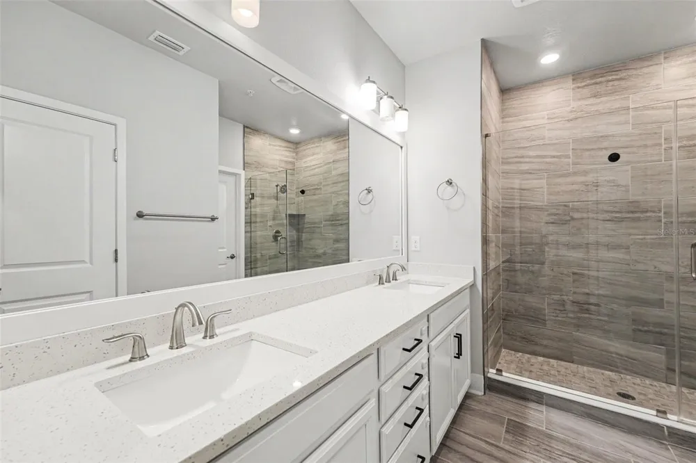 2511 GRADY AVENUE #50 Tampa, FL 33607