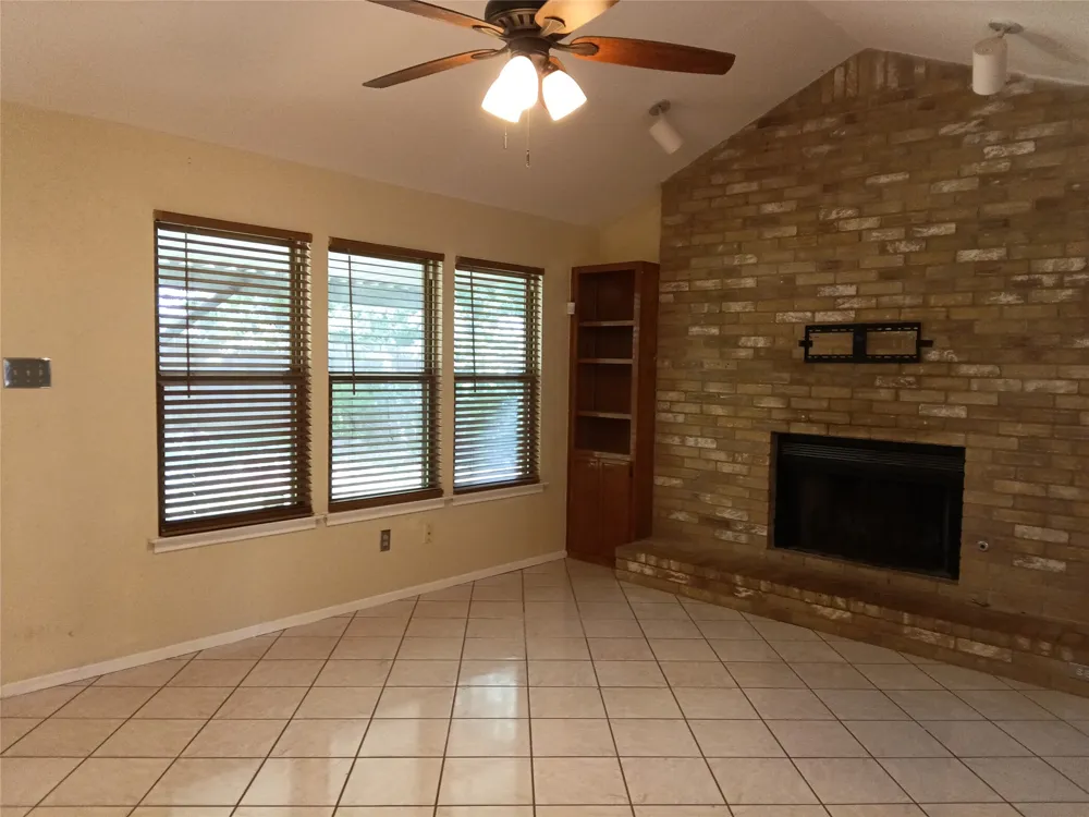 514 Maple Run Round Rock, TX 78664