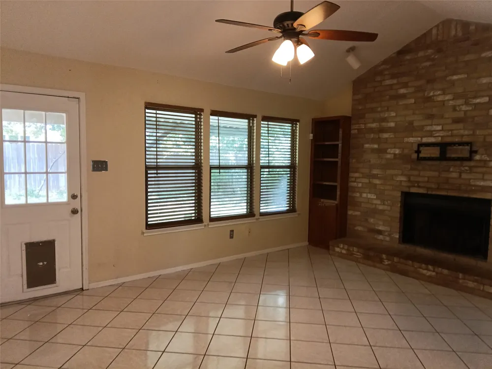 514 Maple Run Round Rock, TX 78664
