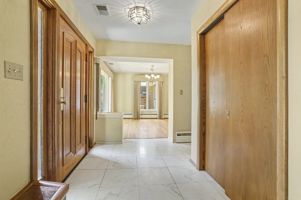 757 Kalamazoo Avenue Marshall, MI 49068