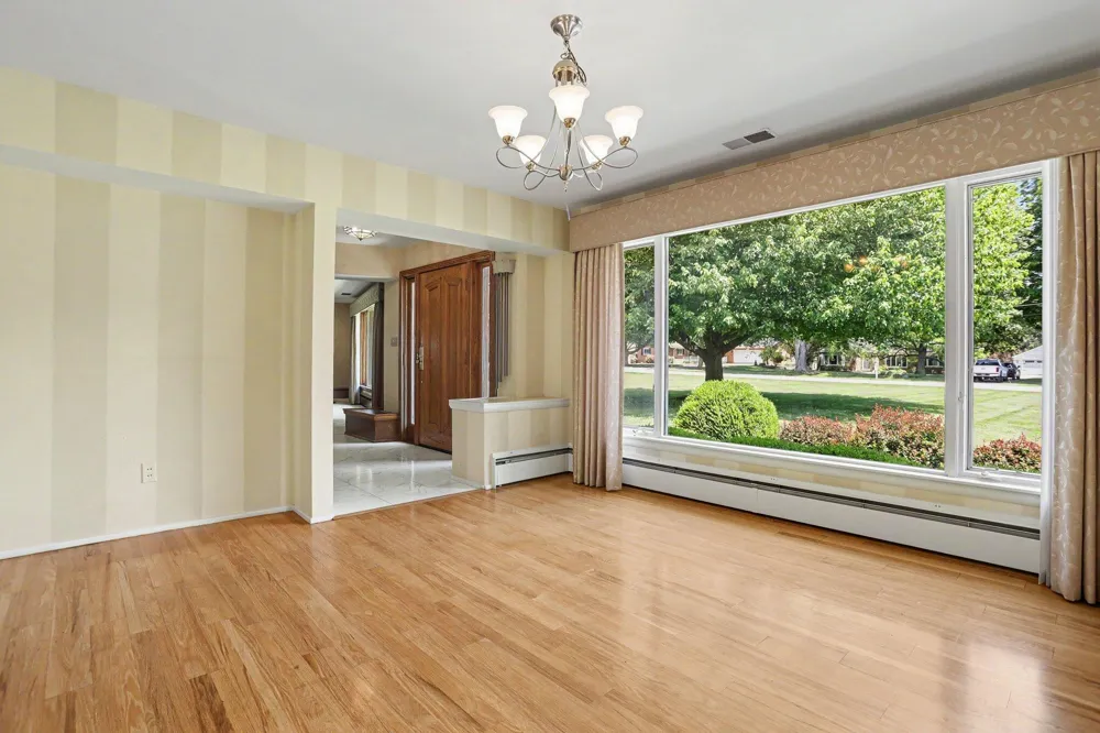 757 Kalamazoo Avenue Marshall, MI 49068