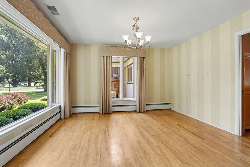 757 Kalamazoo Avenue Marshall, MI 49068