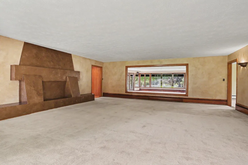 757 Kalamazoo Avenue Marshall, MI 49068