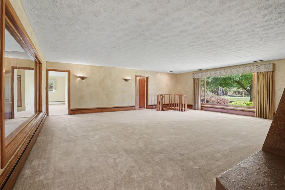 757 Kalamazoo Avenue Marshall, MI 49068
