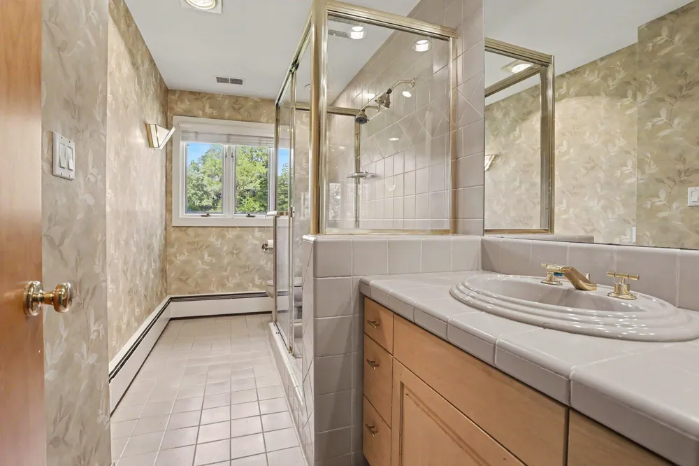 757 Kalamazoo Avenue Marshall, MI 49068