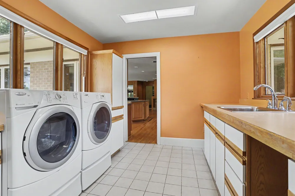 757 Kalamazoo Avenue Marshall, MI 49068