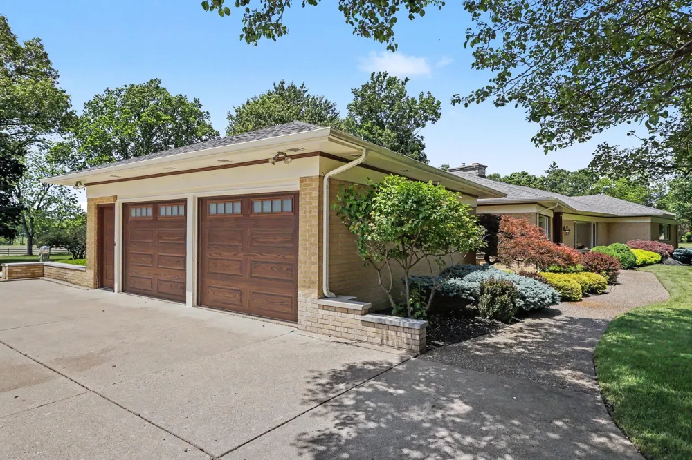 757 Kalamazoo Avenue Marshall, MI 49068