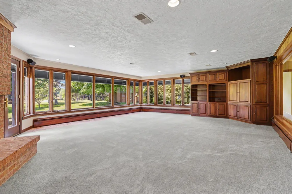 757 Kalamazoo Avenue Marshall, MI 49068