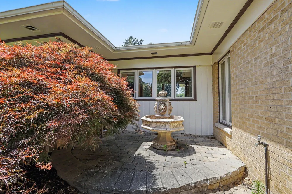 757 Kalamazoo Avenue Marshall, MI 49068