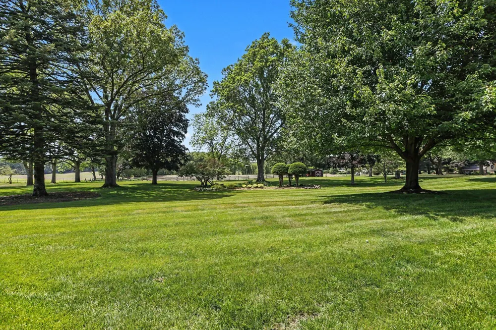 757 Kalamazoo Avenue Marshall, MI 49068