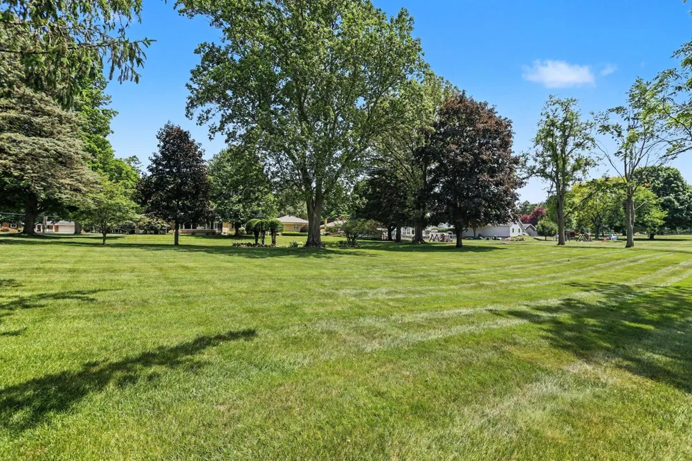 757 Kalamazoo Avenue Marshall, MI 49068