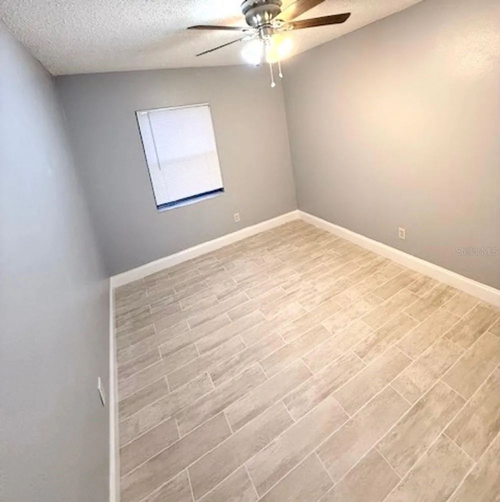 5228 CHERRY AVENUE #B Seffner, FL 33584