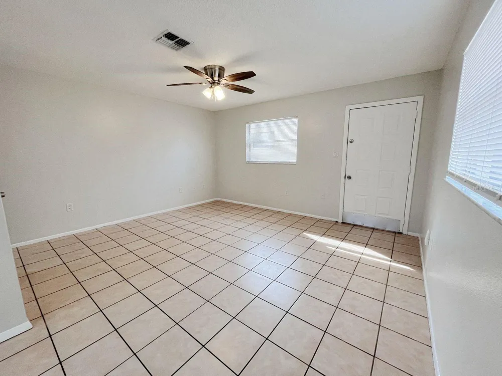 5723 SILVER SPUR DRIVE Holiday, FL 34690
