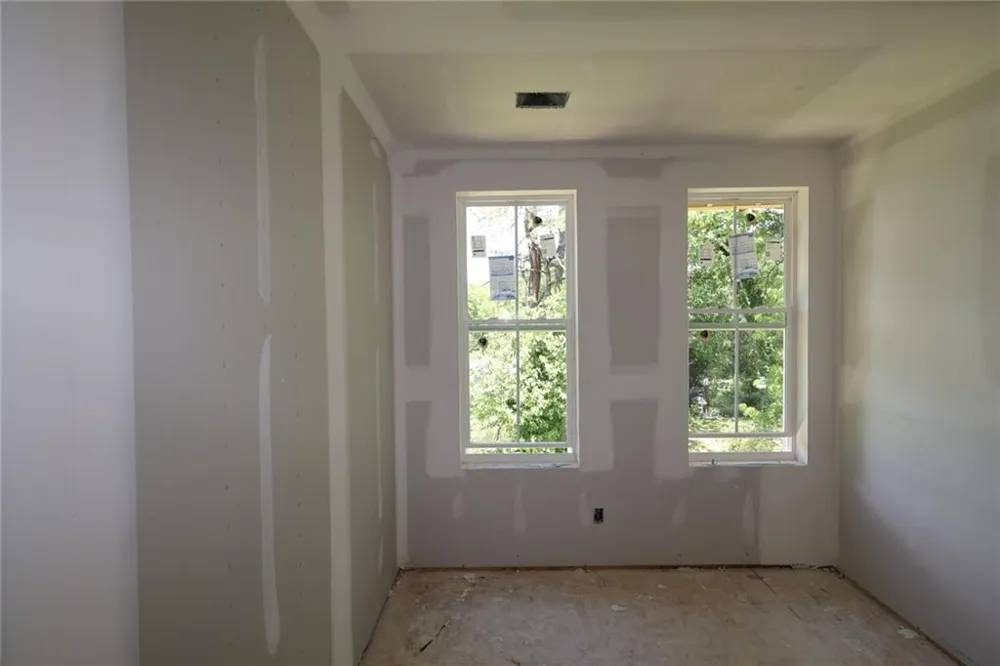 642 Memphis Drive Scottdale, GA 30079