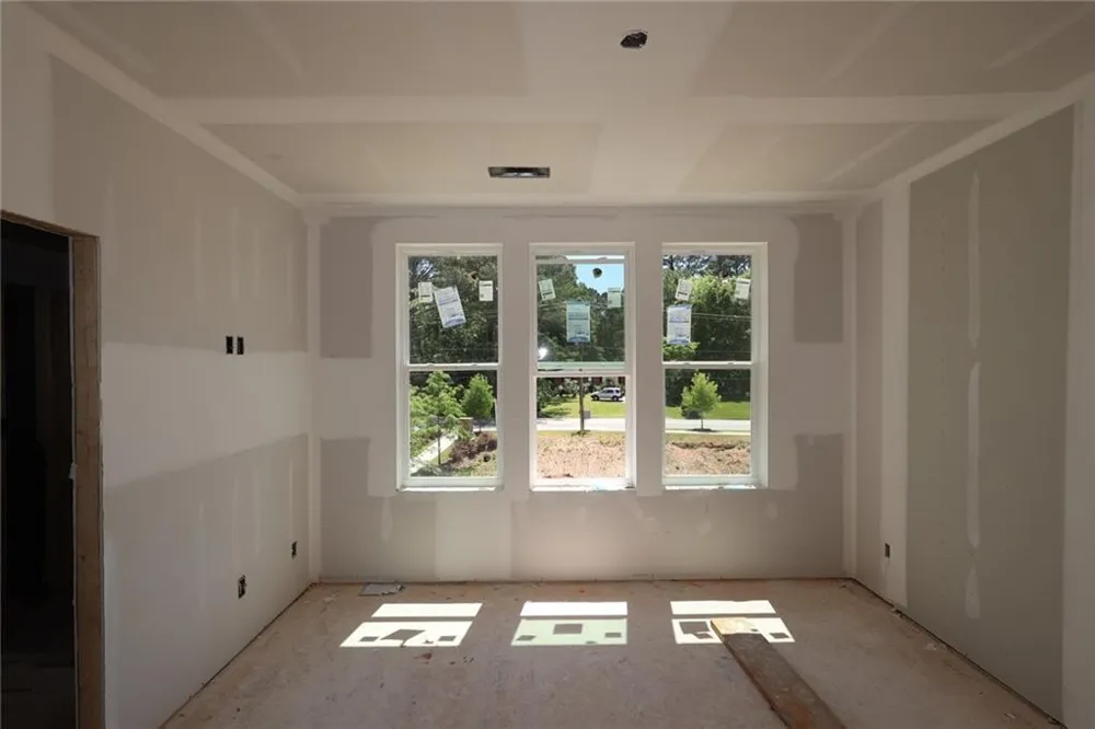 642 Memphis Drive Scottdale, GA 30079