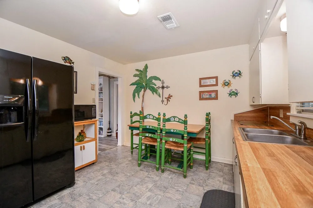 1301 2nd Street Palacios, TX 77465