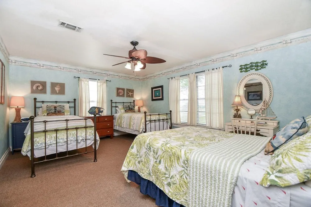 1301 2nd Street Palacios, TX 77465