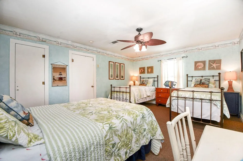 1301 2nd Street Palacios, TX 77465