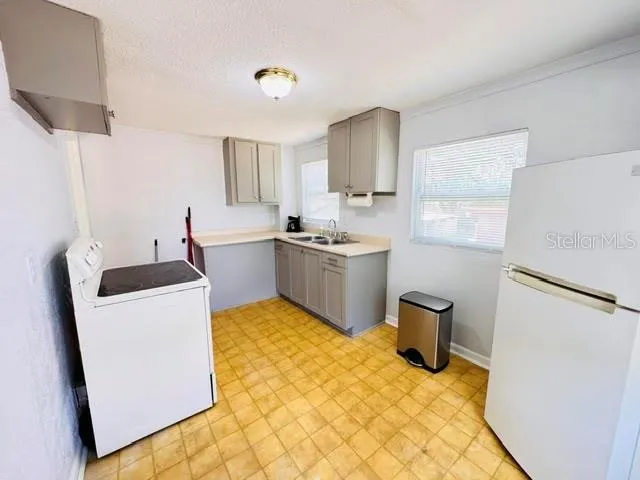 2722 S SUNRISE COURT #C Orlando, FL 32806