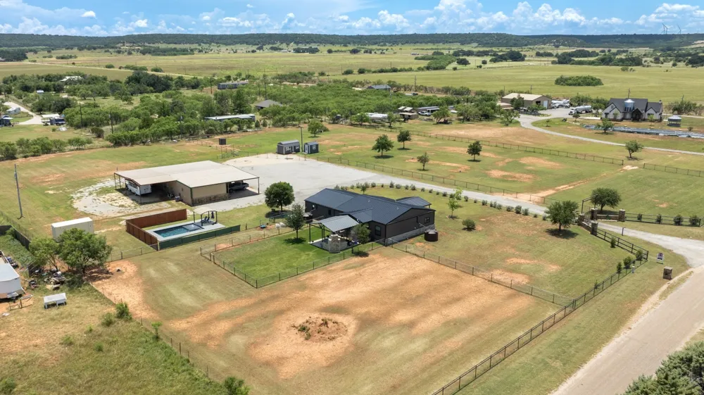 625 County Road 274 Tuscola, TX 79562