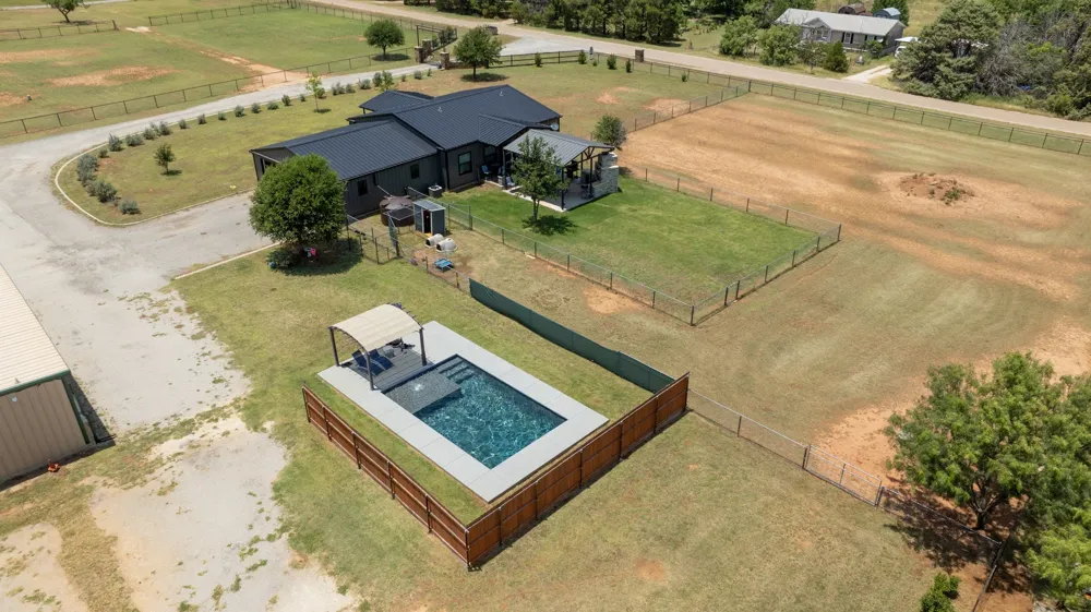 625 County Road 274 Tuscola, TX 79562