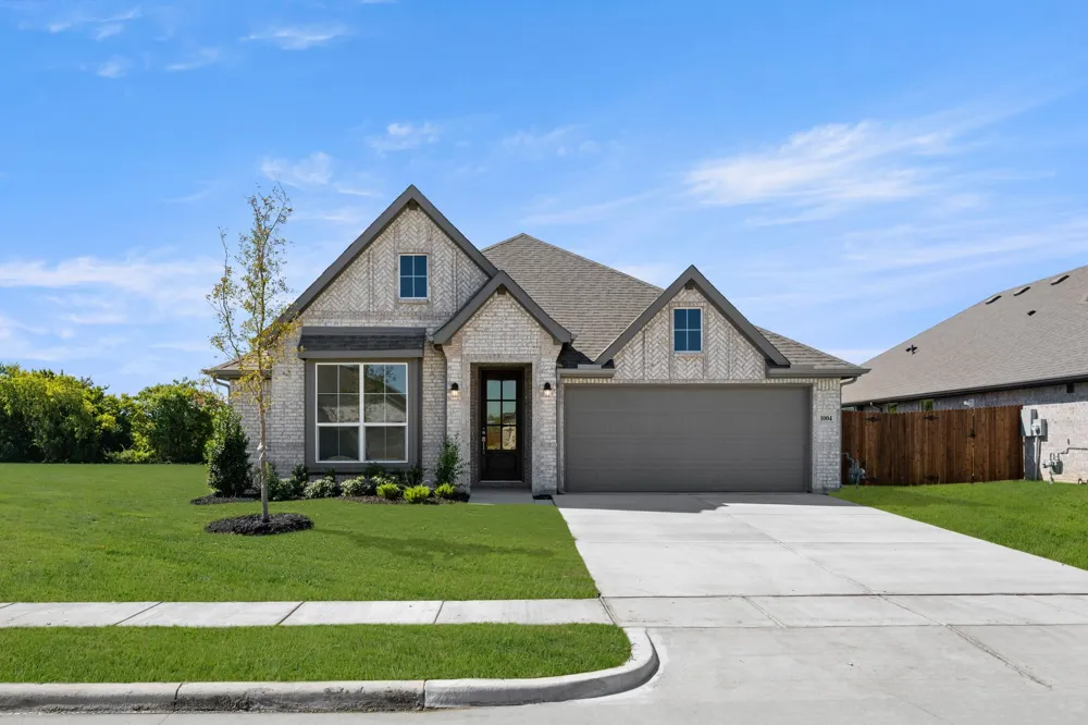 1004 Birchwood Drive Crowley, TX 76036