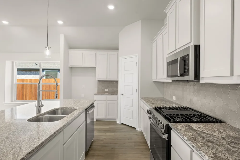 1004 Birchwood Drive Crowley, TX 76036