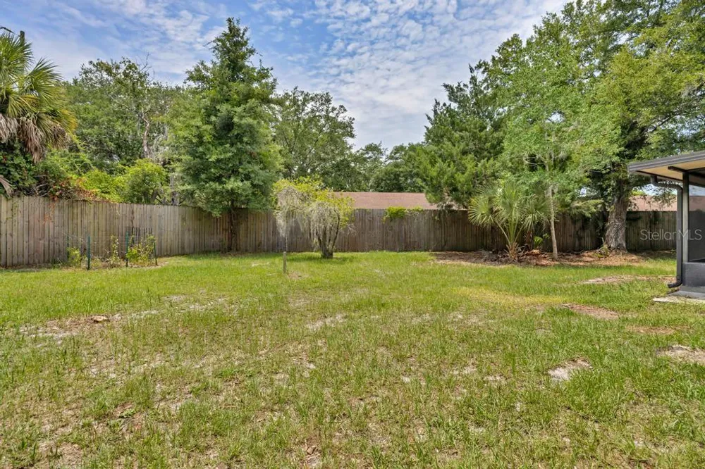 6109 W 1ST MANOR Palatka, FL 32177