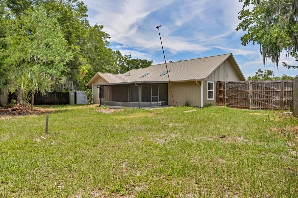 6109 W 1ST MANOR Palatka, FL 32177
